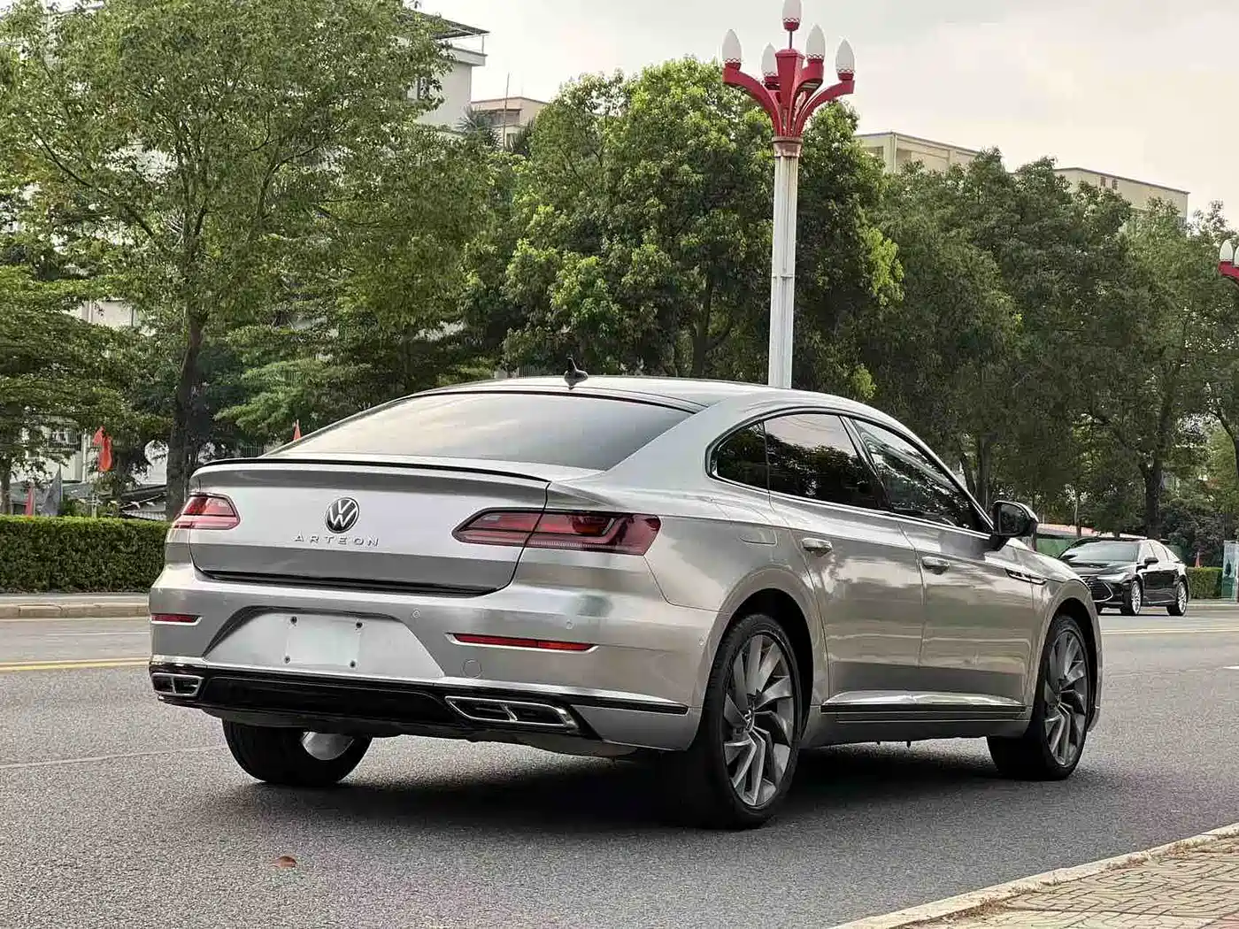 Volkswagen FAW-Volkswagen CC 2021 380TSI Eye-catching Edition 30th Anniversary фото 6