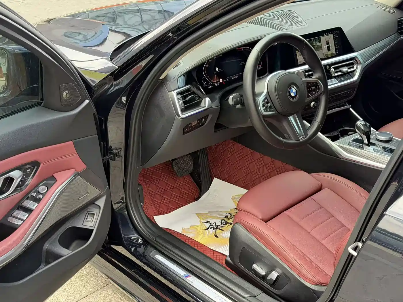 BMW 3 Series 2021 Second Facelift 330Li xDrive M Sport Shadowline Package фото 4