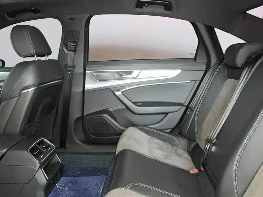 Audi A6L 2020 40 TFSI Luxury Dynamic фото 8