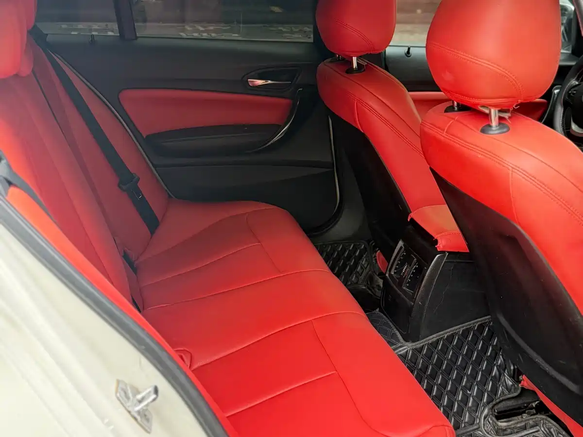 BMW 1 Series (Import) 2012 118i Sport фото 8