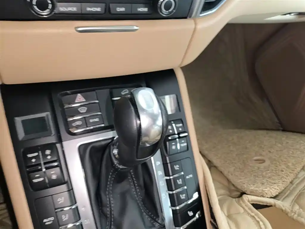 Porsche Macan 2017 Macan 2.0T фото 14