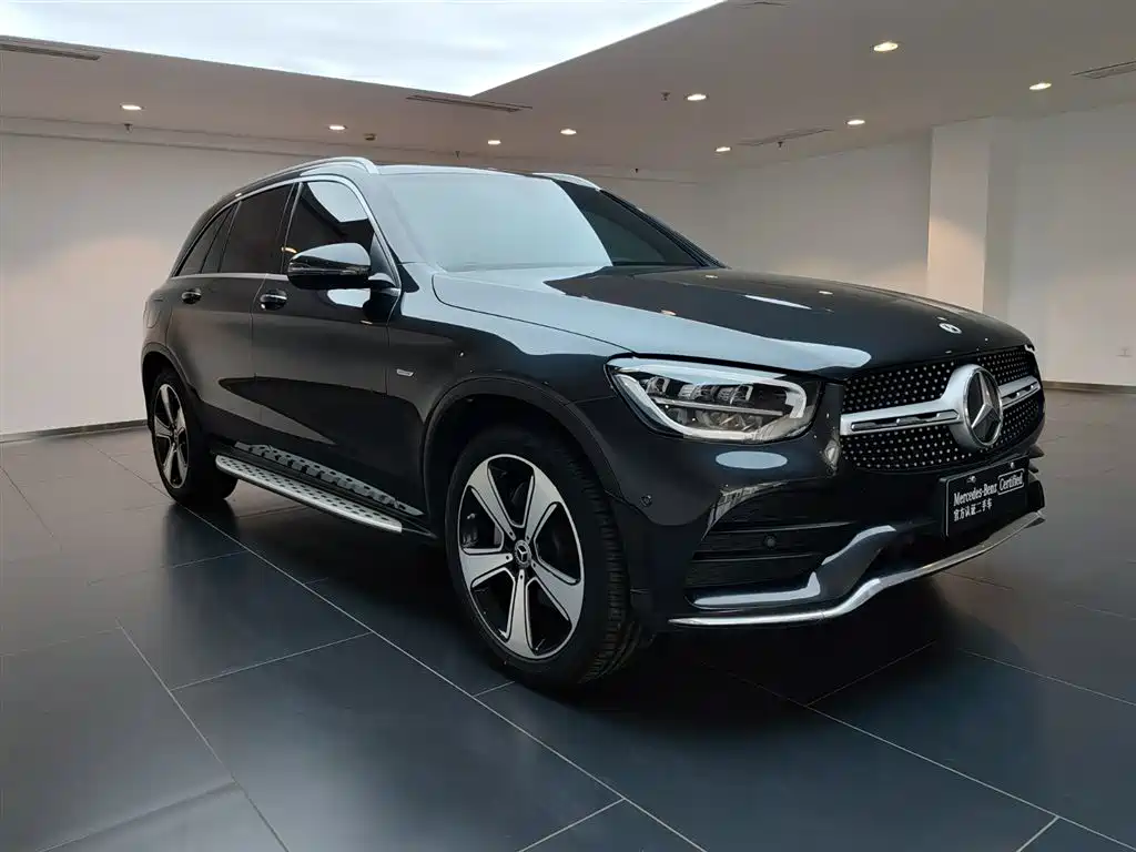 Mercedes-Benz GLC 2022 Facelift GLC 300 L 4MATIC Dynamic Collector's Edition фото 2