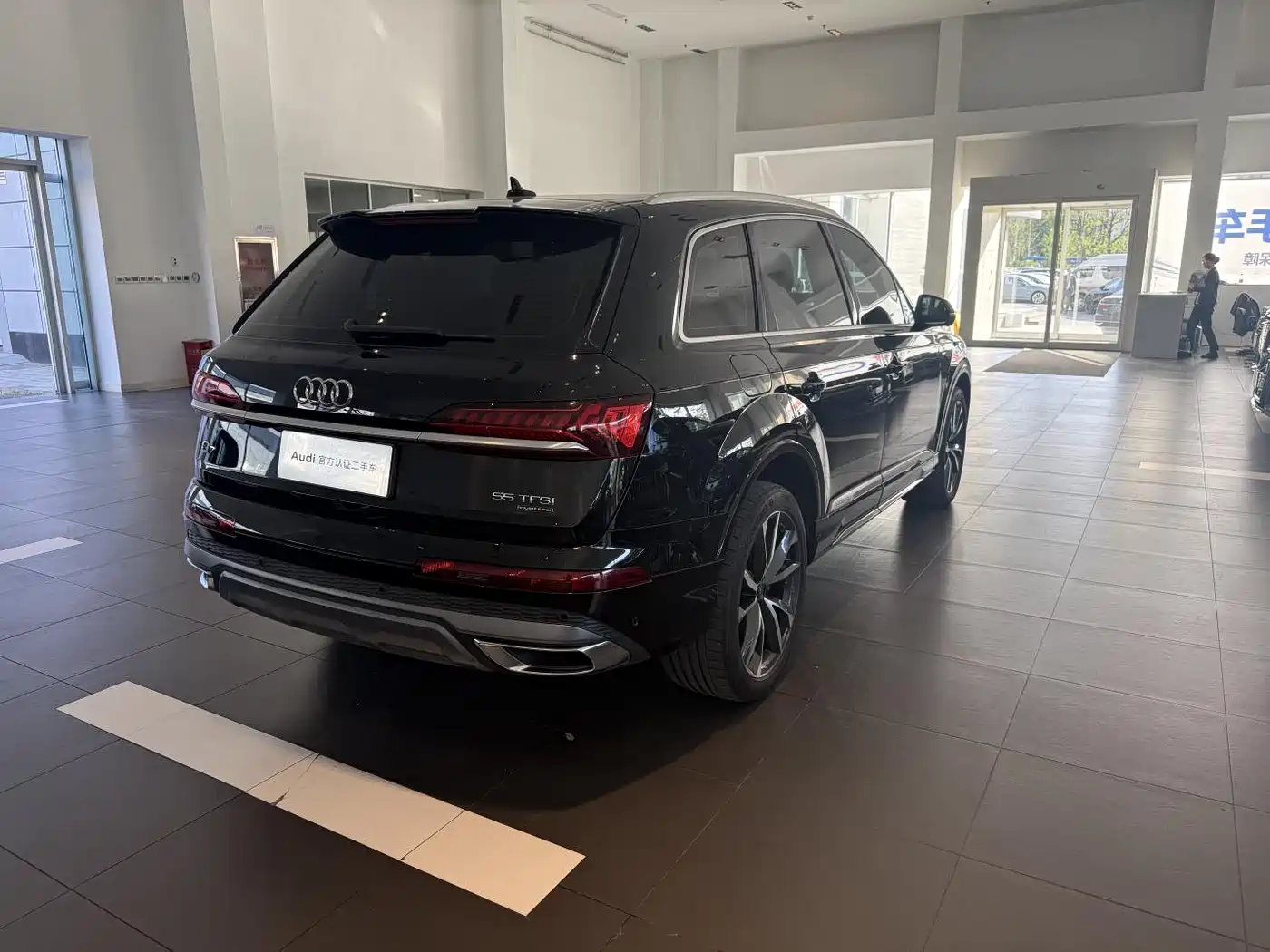 Audi Q7 2022 55 TFSI quattro S line Sport фото 4