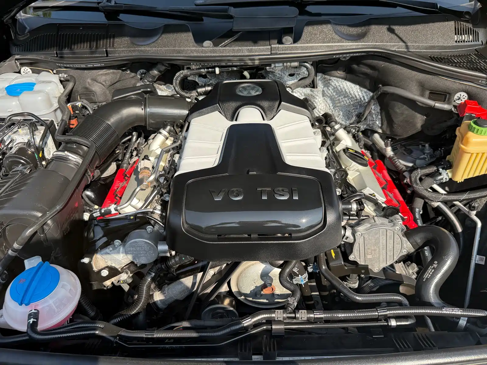 Фото 26 - Volkswagen Touareg