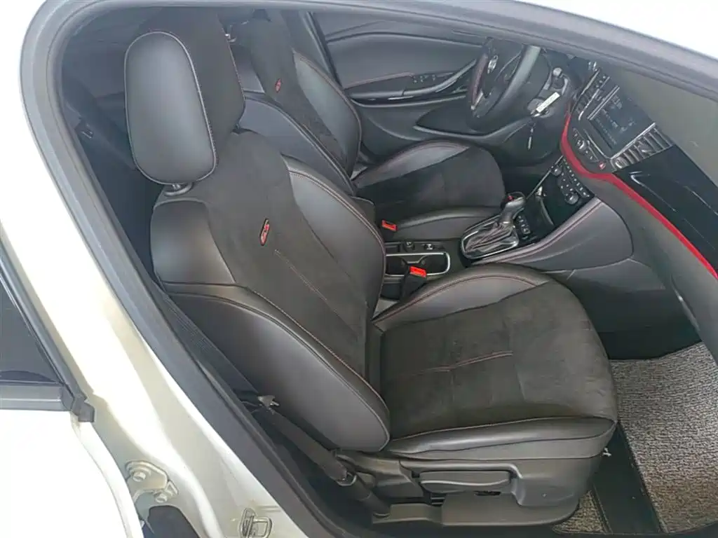 Buick Verano 2019 Hatchback GS 20T DCT Leading фото 25