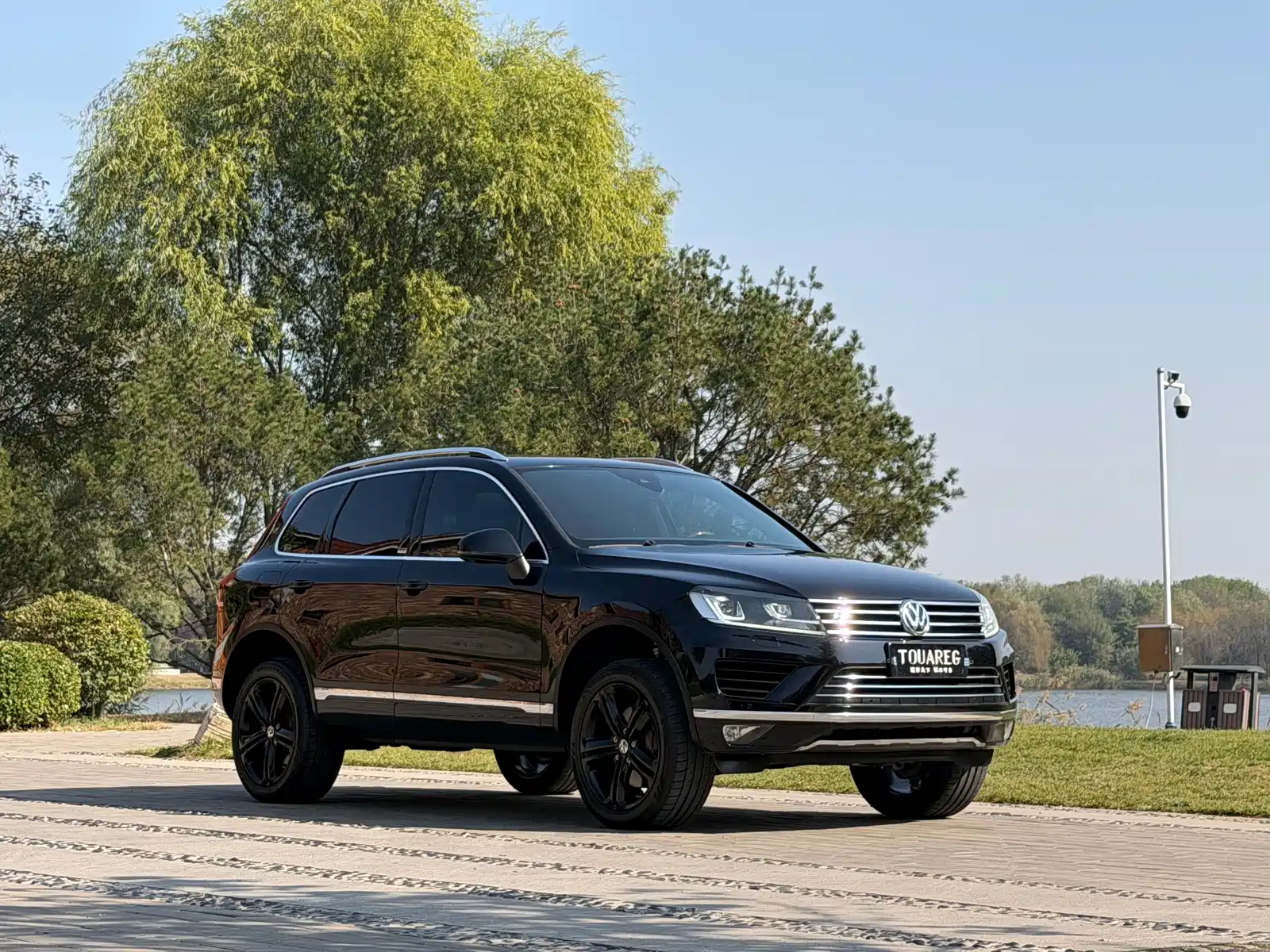 Фото 3 - Volkswagen Touareg