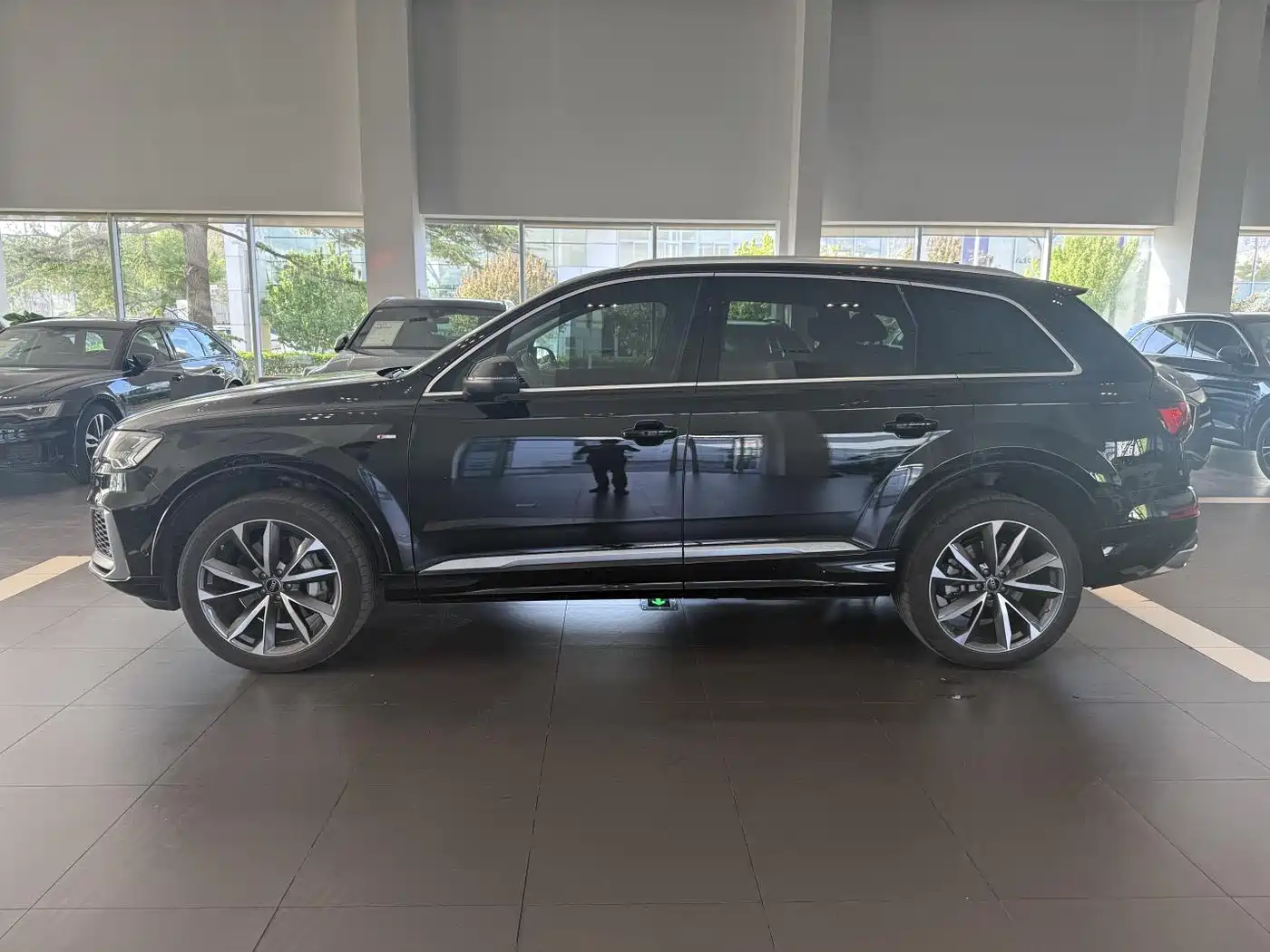 Audi Q7 2022 55 TFSI quattro S line Sport фото 3