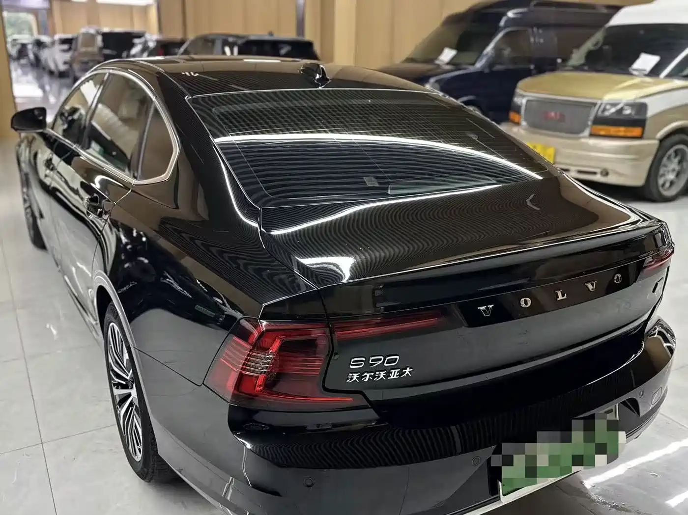 Volvo S90 Plug-in Hybrid 2024 2024 PHEV AWD Long Range Momentum Luxury Edition