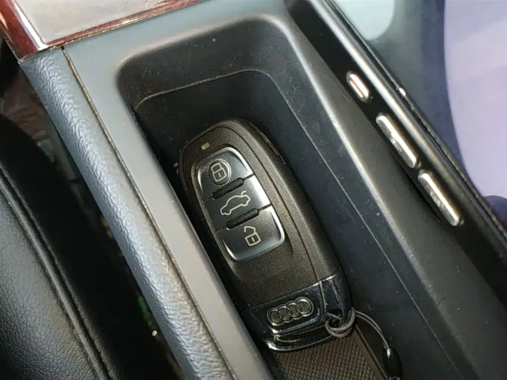 Audi A4L 2016 35 TFSI Collector's Edition Automatic Standard фото 9