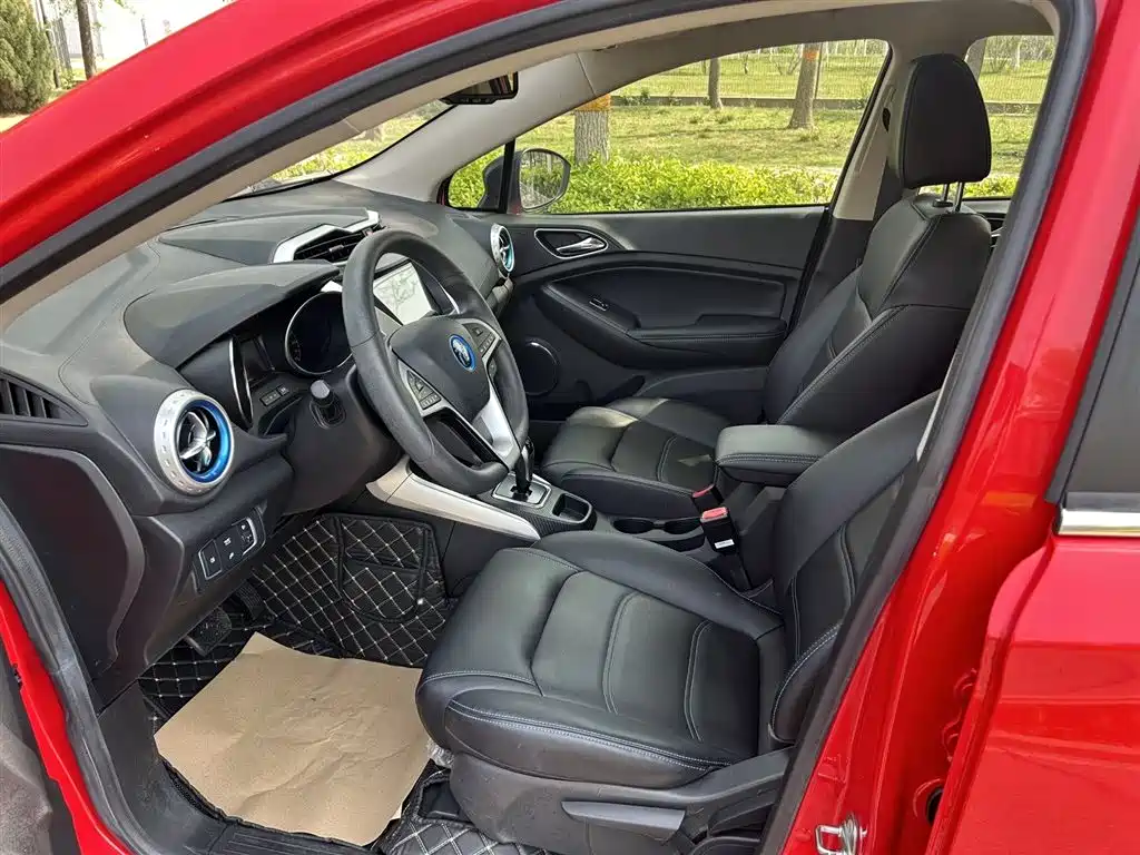 BYD Yuan New Energy 2019 EV360 Smart Connect Premium Edition фото 13