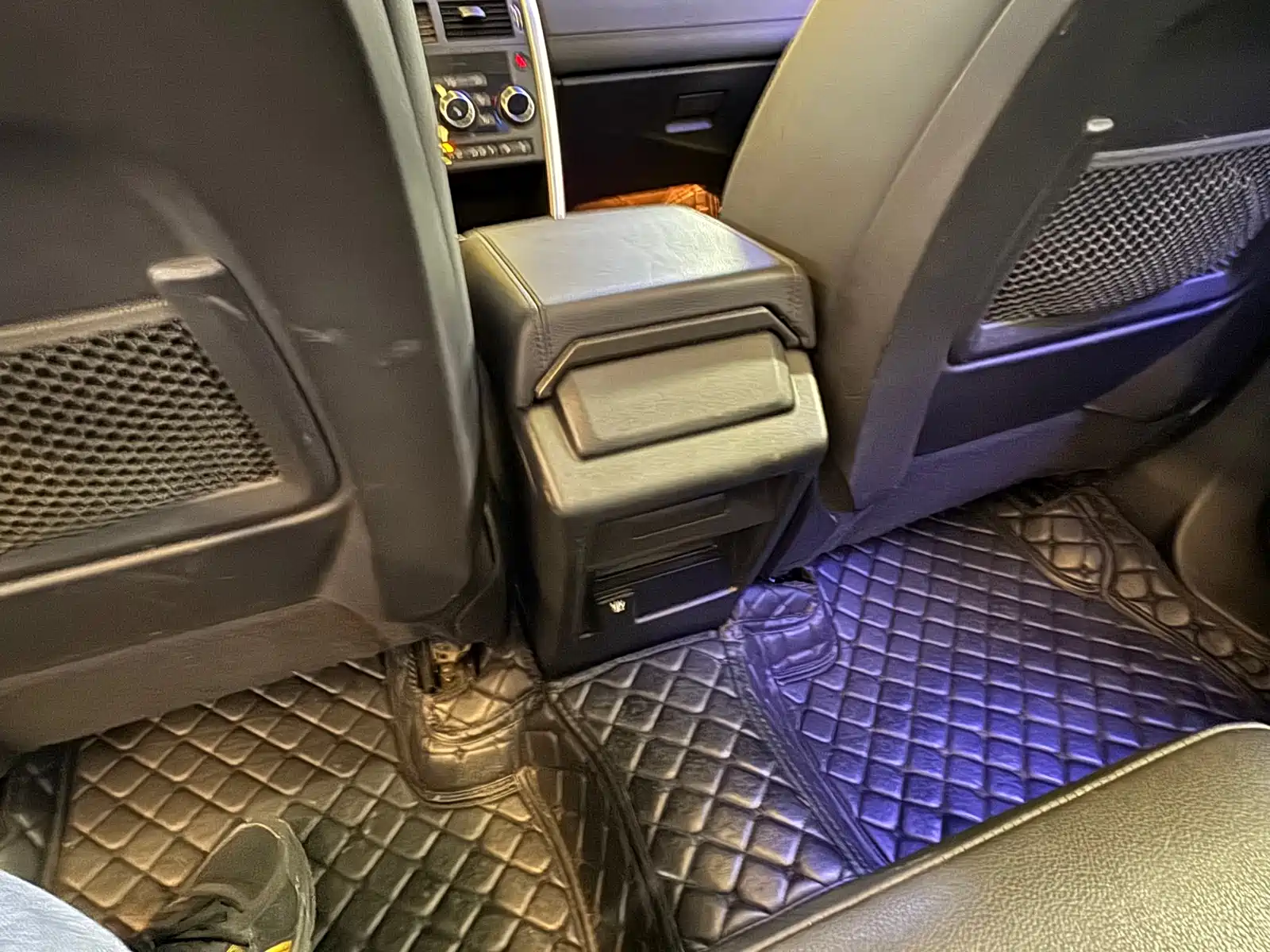 Фото 19 - Land Rover Discovery Sport