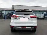 Фото 5 - Geely Atlas