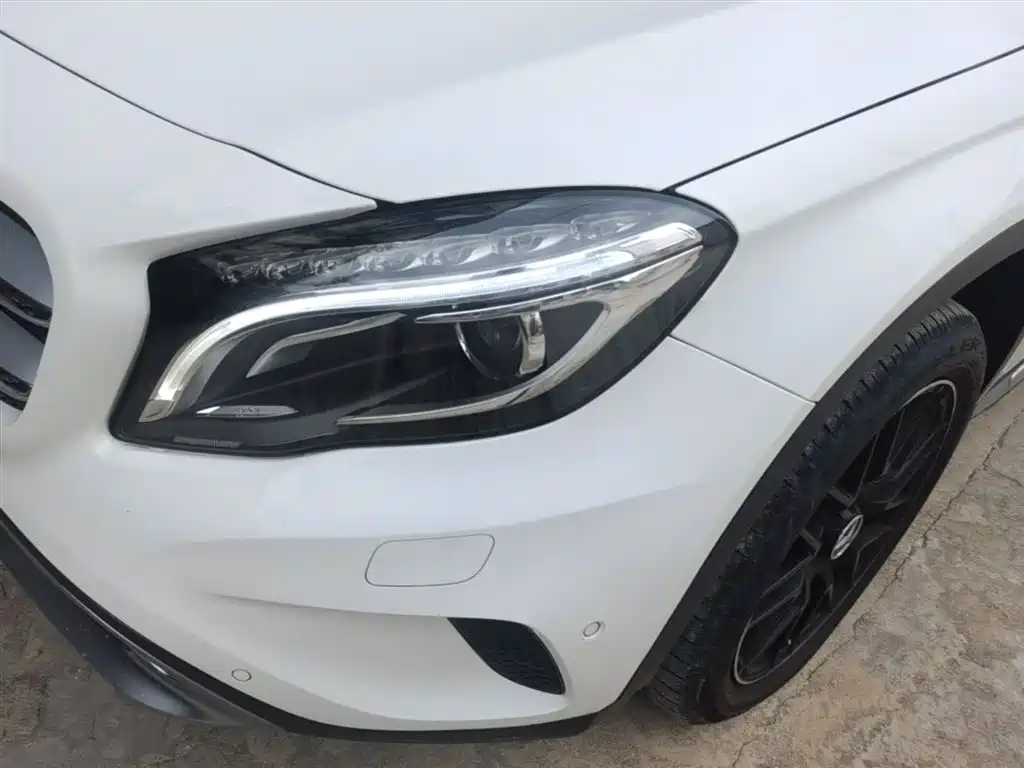 Mercedes-Benz GLA 2016 GLA 220 4MATIC Fashion фото 24