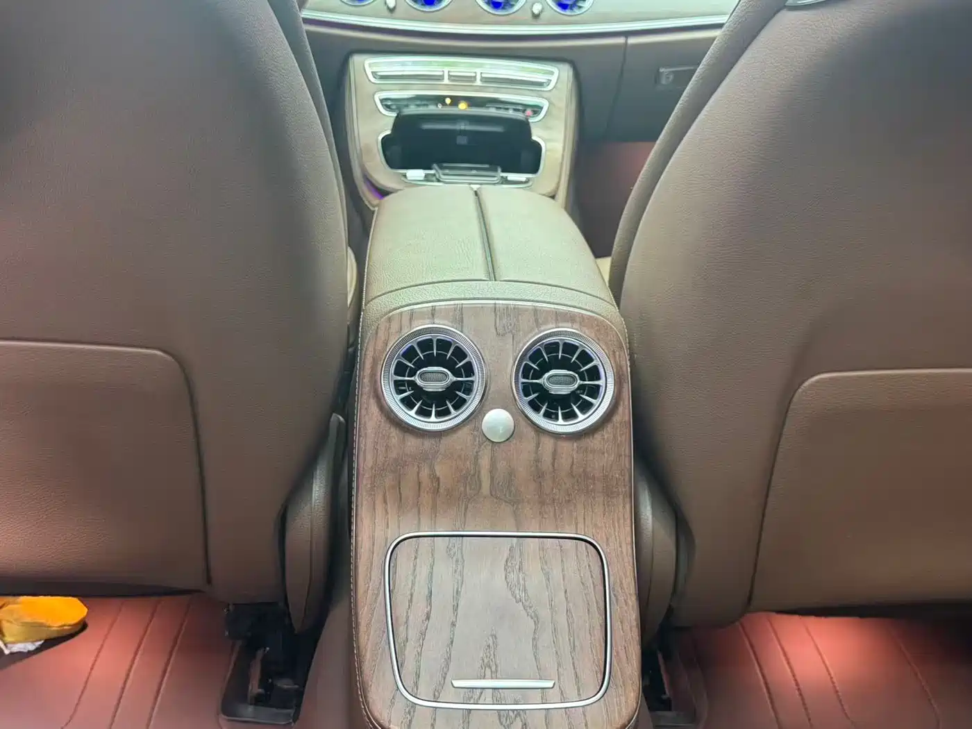 Mercedes-Benz E-Class 2023 E 300 L Fashion фото 8