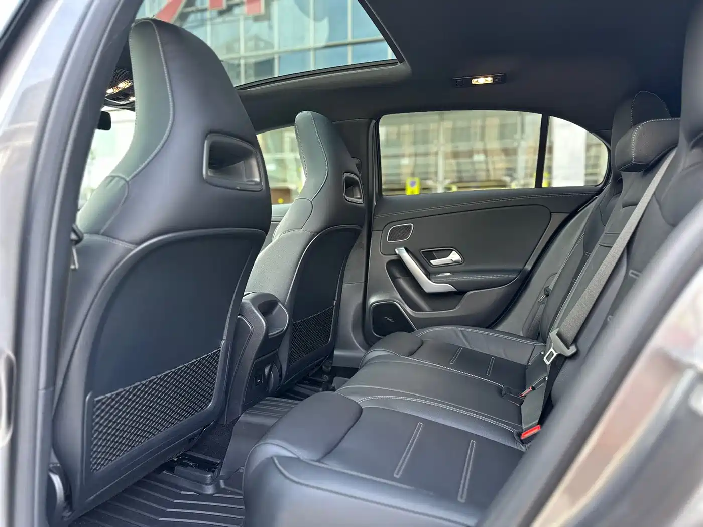 Mercedes-Benz A-Class AMG (Import) 2025 AMG A 35 4MATIC фото 10