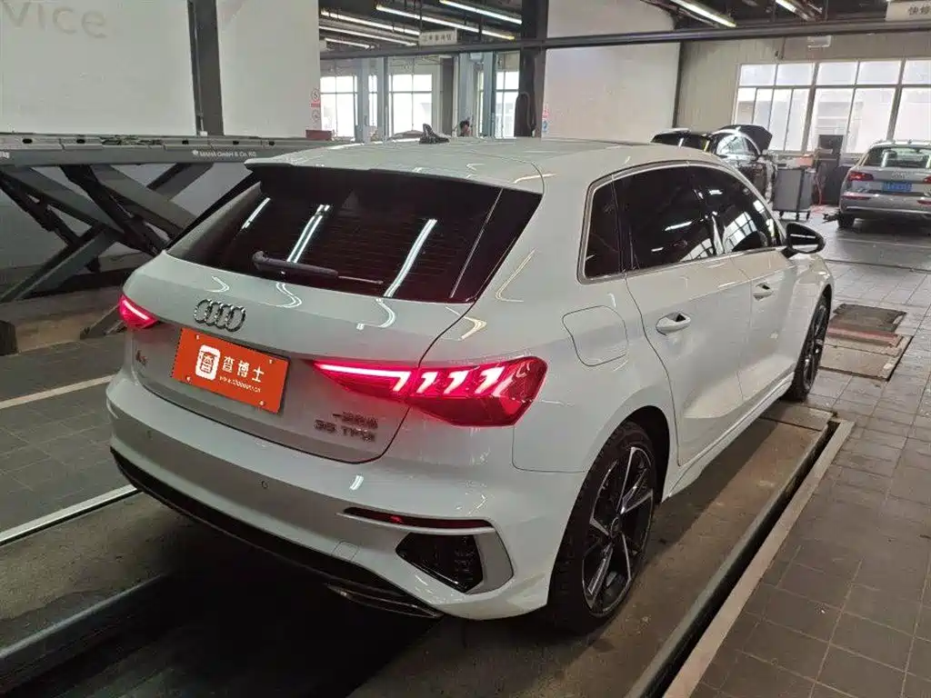 Audi A3 2022 Sportback 35 TFSI Style Sport фото 3