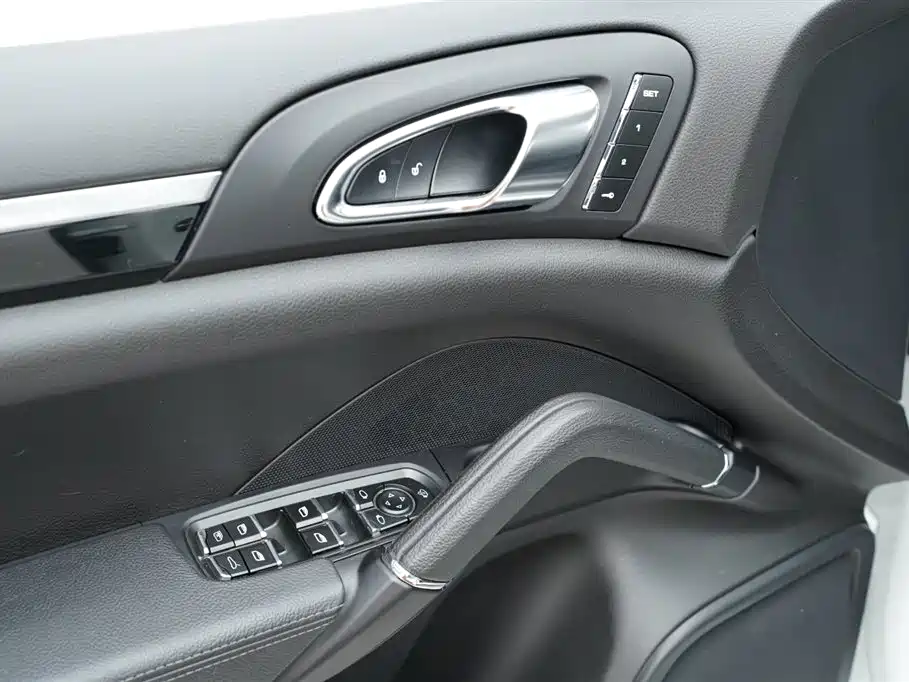 Porsche Cayenne 2016 Cayenne 3.0T фото 14