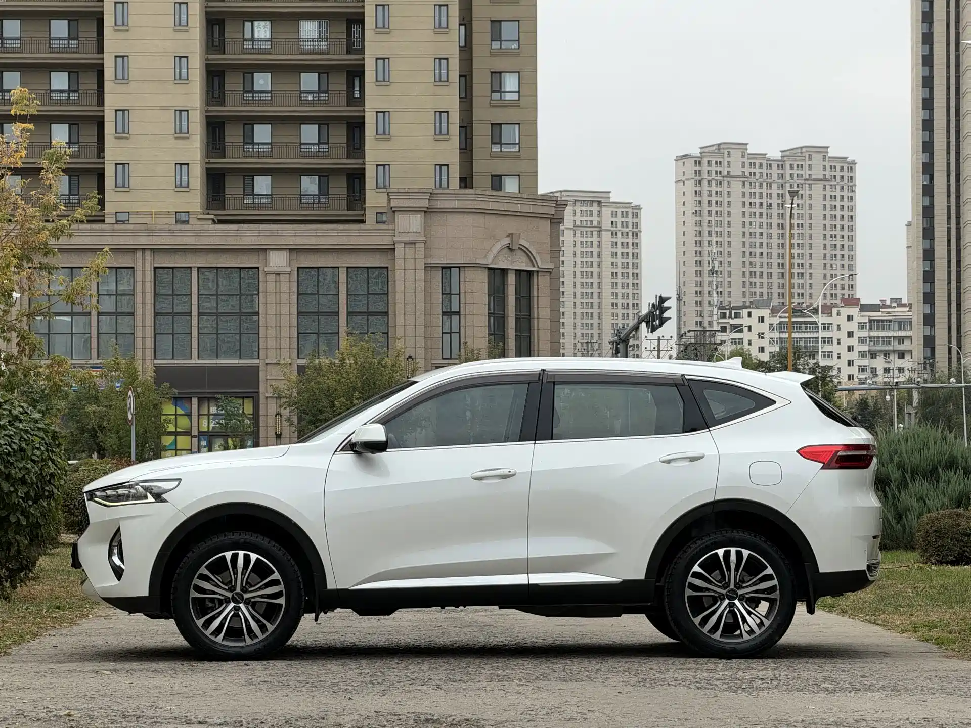Фото 6 - Haval F7