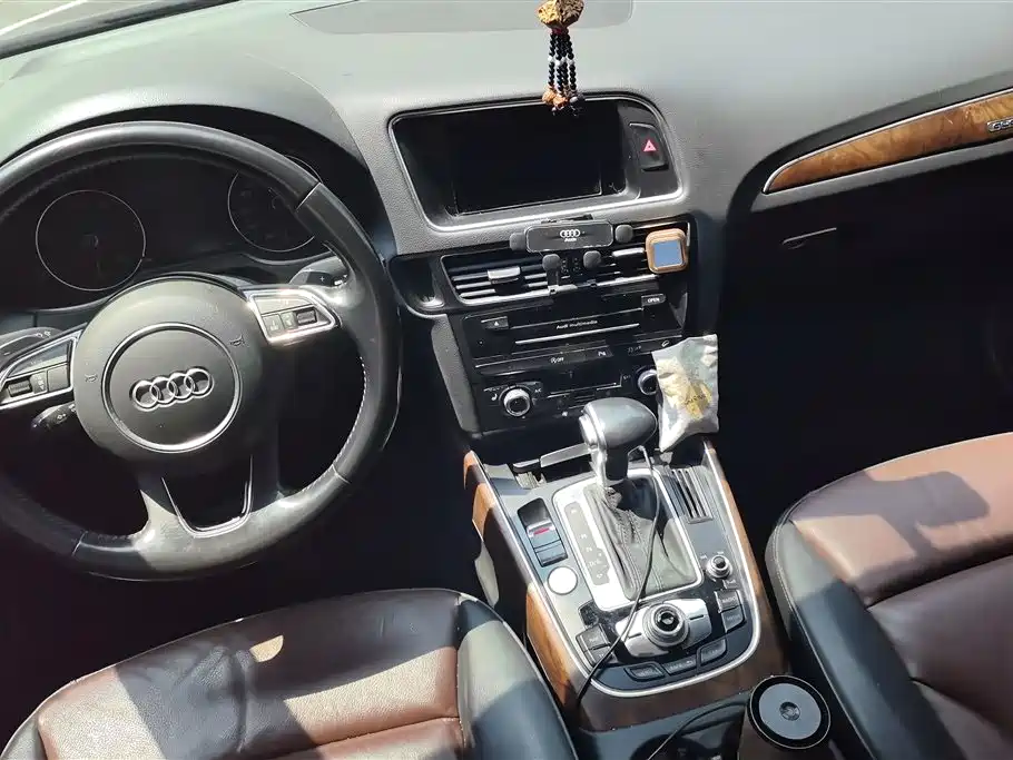 Audi Q5 2016 40 TFSI Comfort Model фото 12