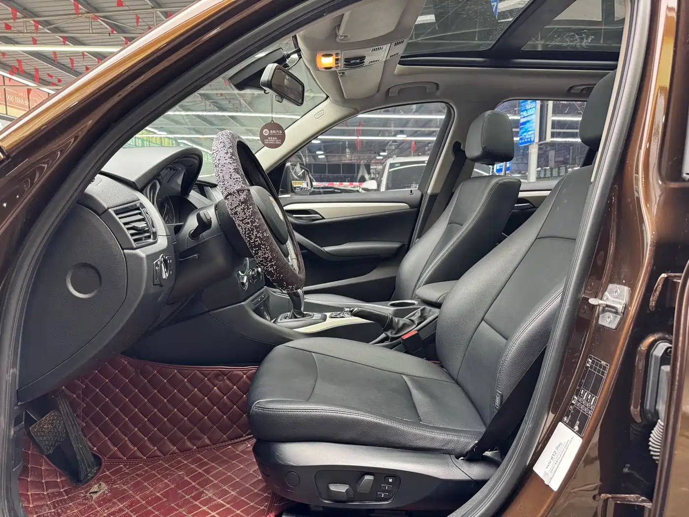 BMW X1 2014 sDrive18i Fashion Edition фото 4