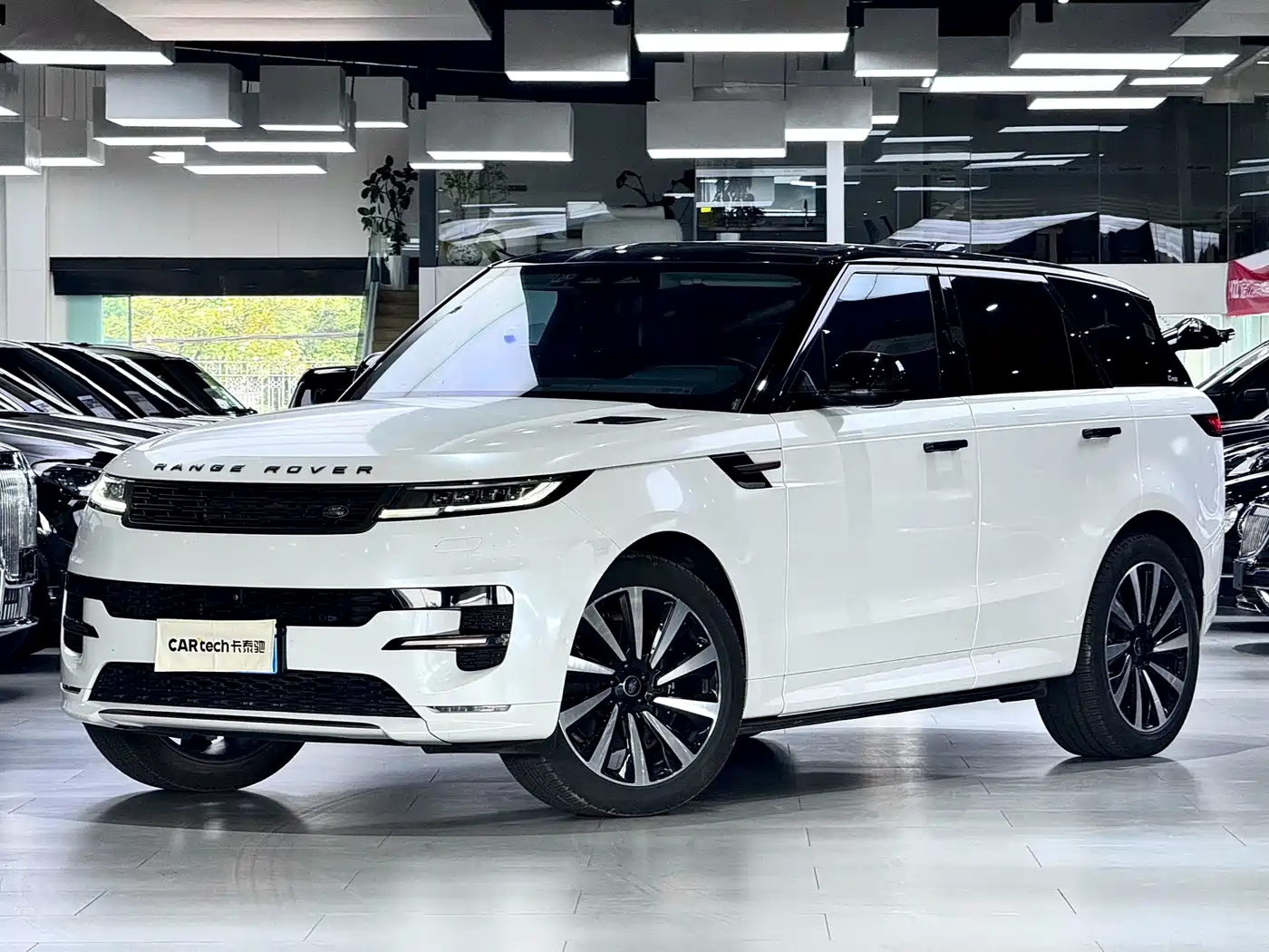 Land Rover Range Rover Sport 2023 400PS Dynamic SE