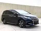 Photo 3 - Honda Odyssey