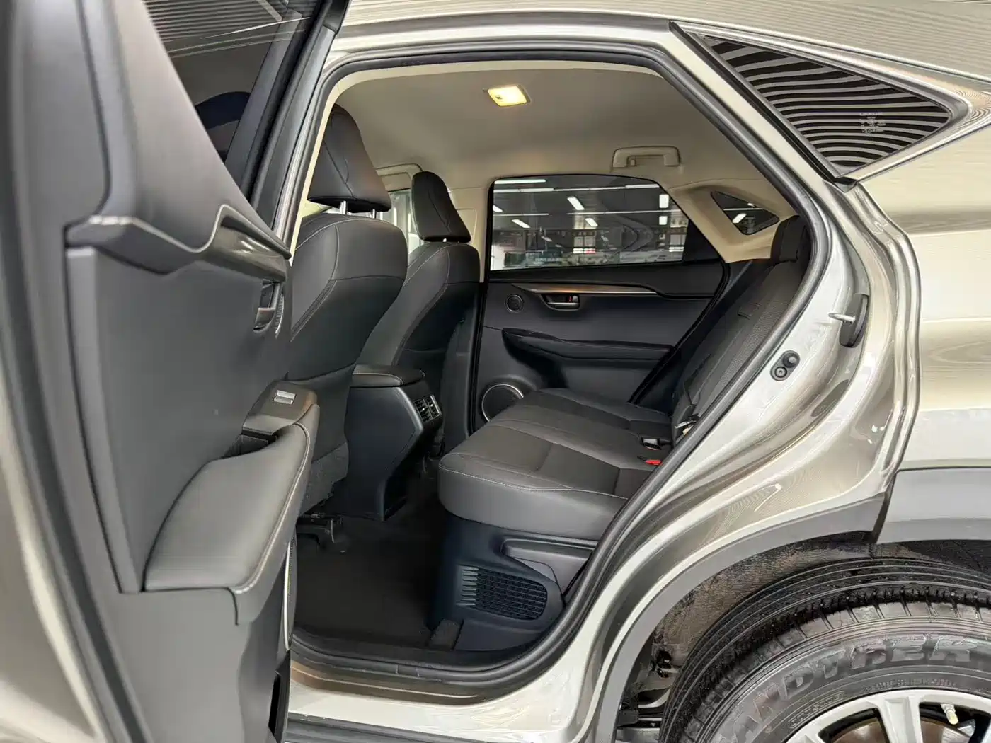 Lexus NX 2020 200 FWD Fengyi Edition China VI фото 6