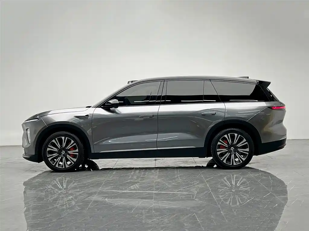 Фото 3 - NIO ES8