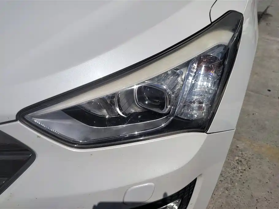 Hyundai Santa Fe 2015 2.0T Automatic 4WD Smart 7-seater фото 5