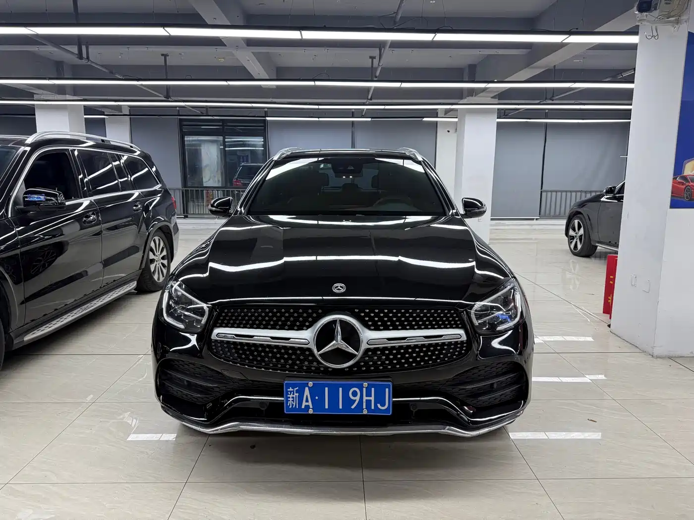 MERCEDES-BENZ GLC