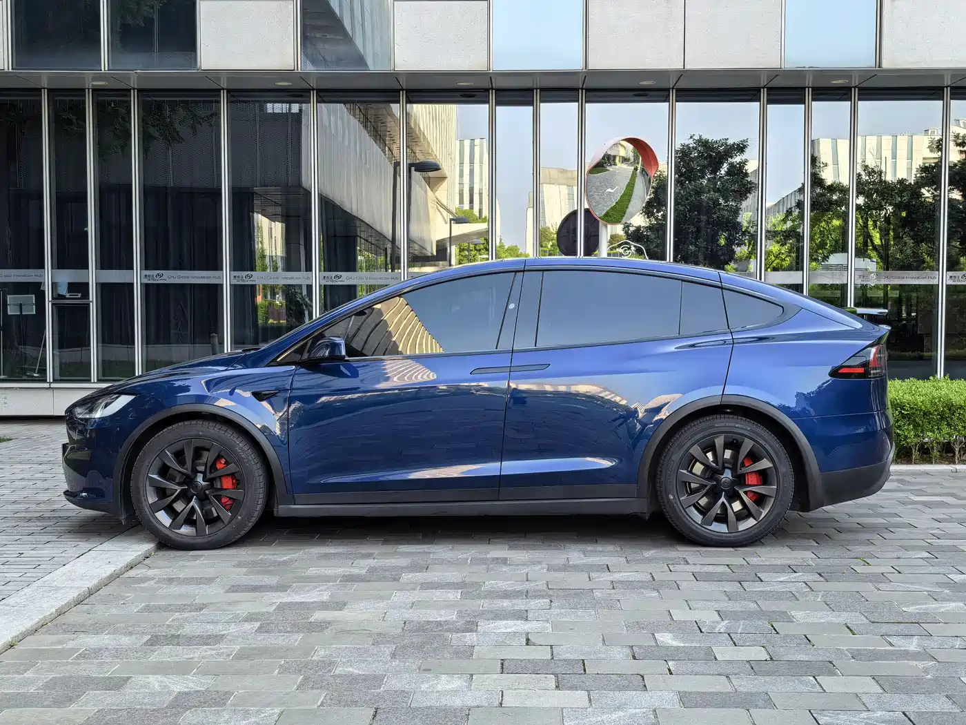 Tesla Model X 2023 Tri-motor AWD Plaid фото 42