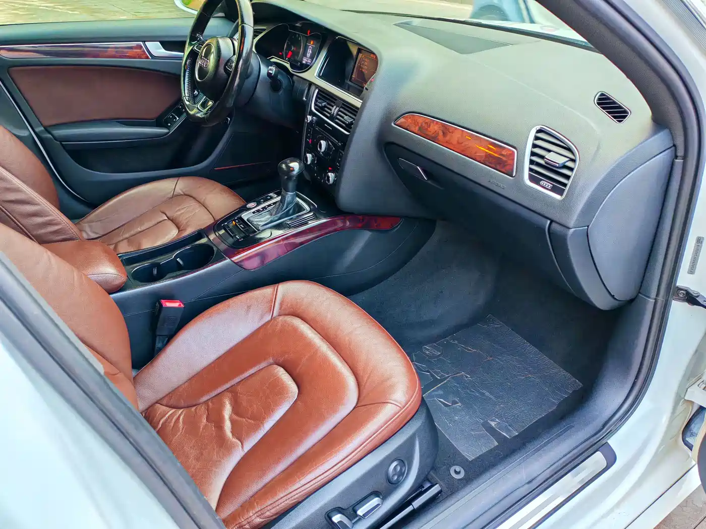 Audi A4L 2015 35 TFSI Auto Comfort фото 11