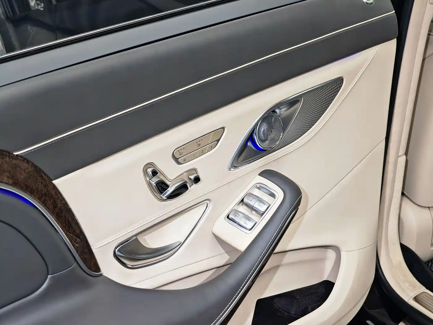 Mercedes-Benz Maybach S-Class 2015 S 600 фото 8