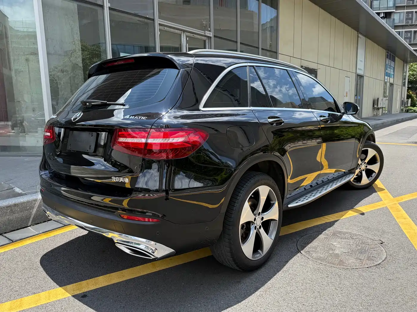 Mercedes-Benz GLC 2016 GLC 300 4MATIC Luxury фото 2