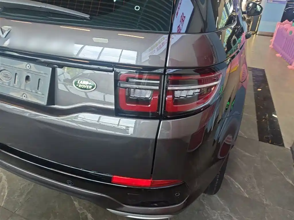 Land Rover Discovery Sport 2023 249PS R-Dynamic S Performance Version фото 8