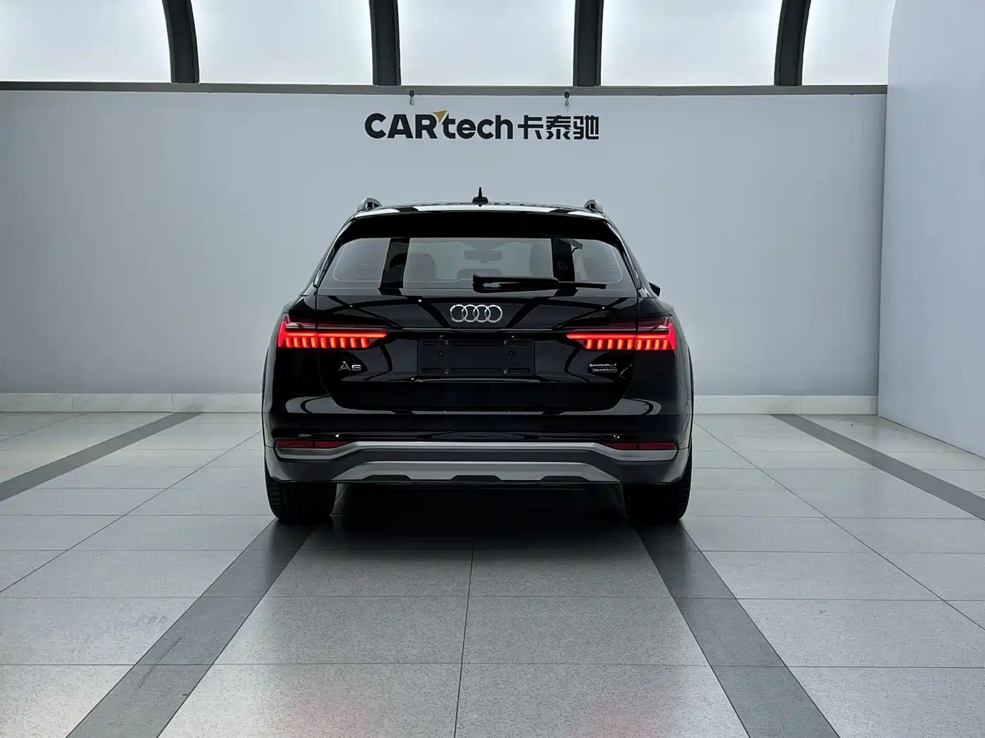 Audi A6 (Import) 2021 allroad quattro Explorer 55 TFSI Premium Off-road фото 3