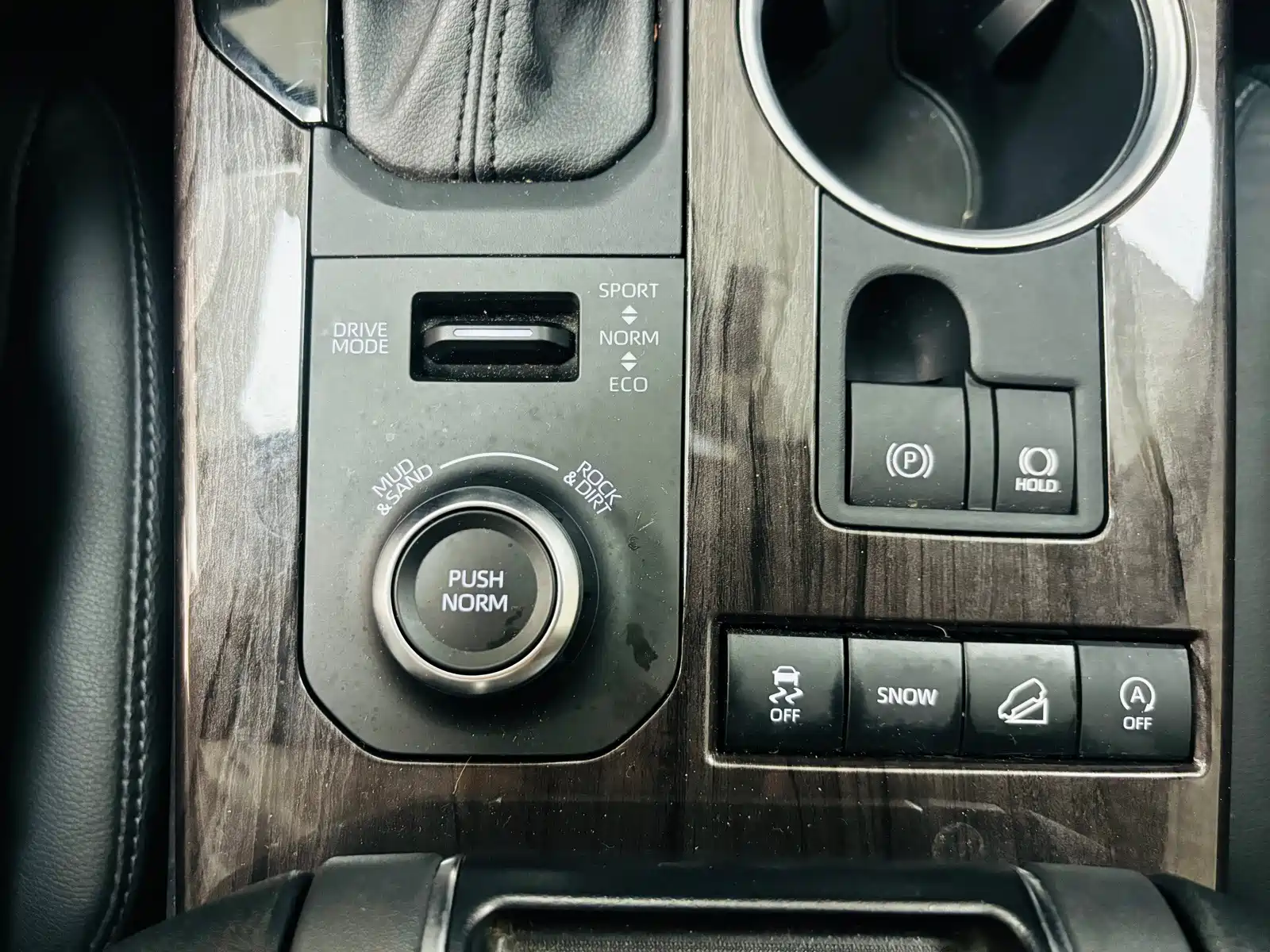 Photo 15 - Toyota Highlander