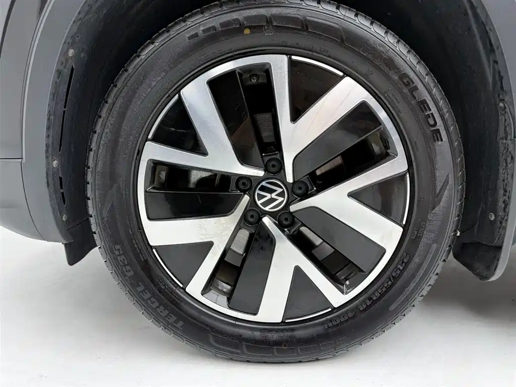 Volkswagen Tayron 2023 280TSI 2WD Luxury Plus Advanced Edition фото 6