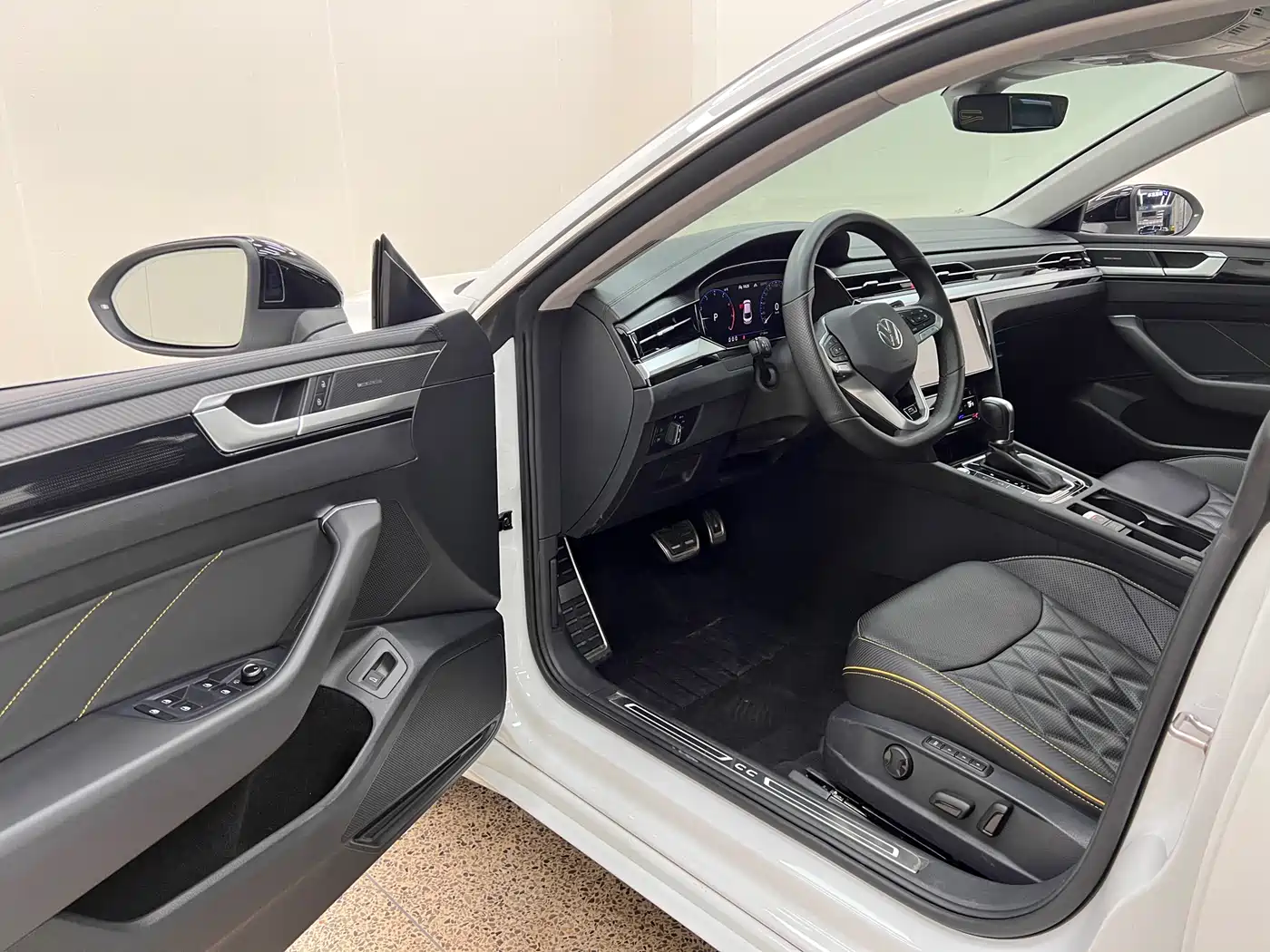 Volkswagen FAW-Volkswagen CC 2021 Model 380TSI Shining Edition фото 16