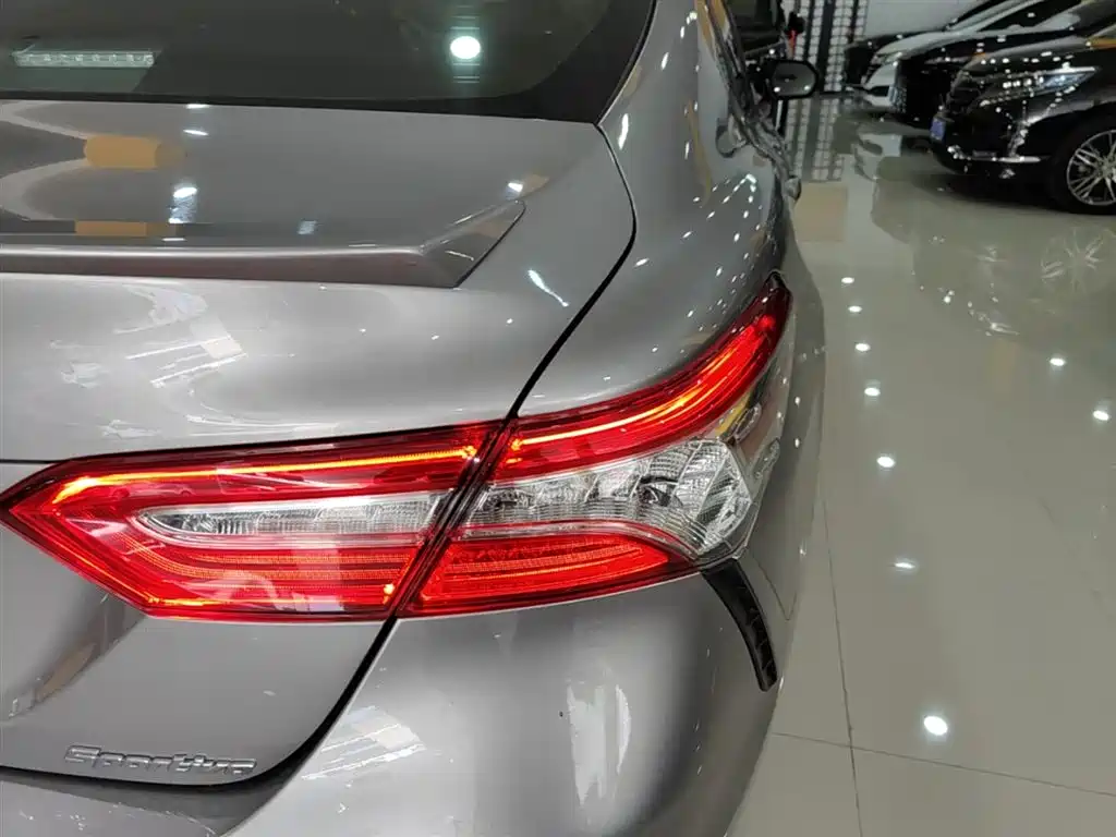 Toyota Camry 2021 2.5S Feng Shang Edition фото 8