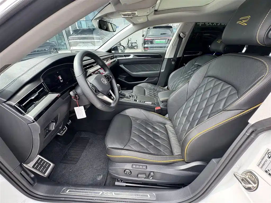 Volkswagen FAW-Volkswagen CC 2023 380TSI Brilliant Edition фото 4