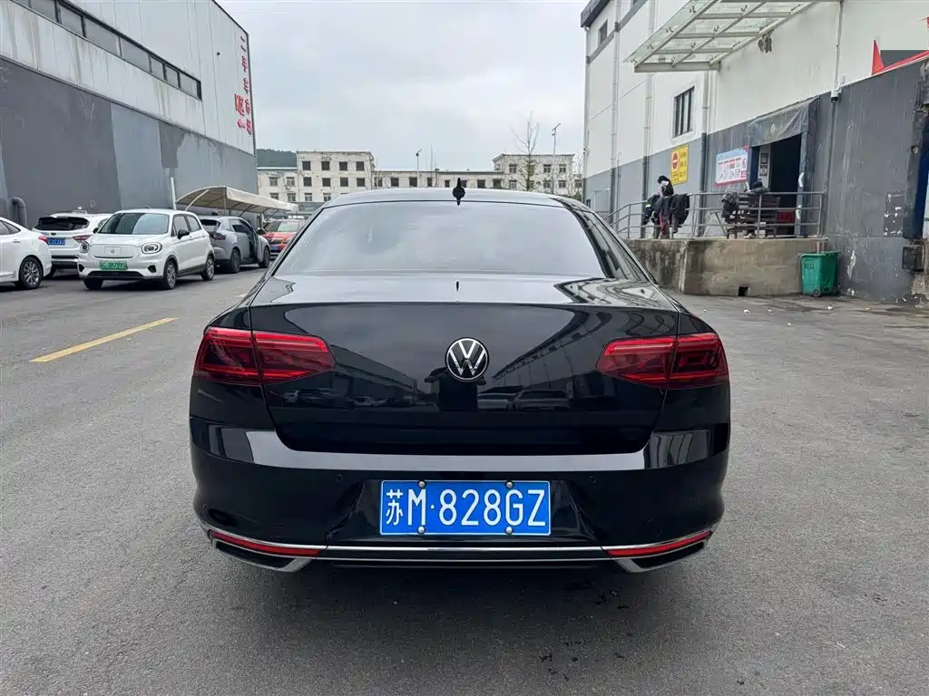 Volkswagen Magotan 2020 280TSI DSG Leading фото 8
