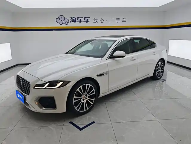 JAGUAR XFL 2025