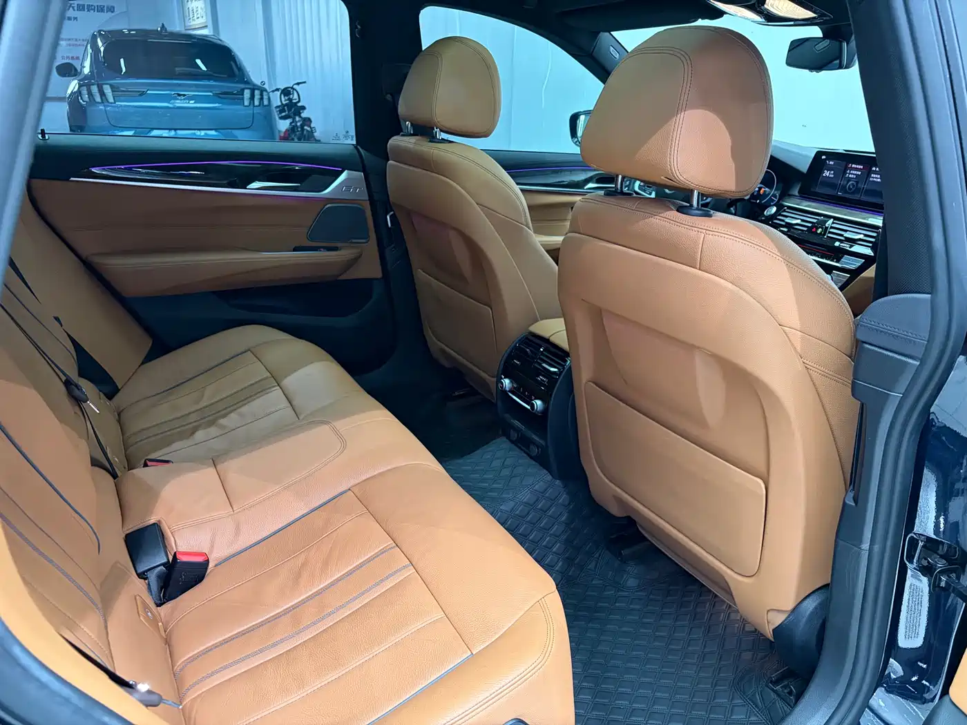 BMW 6 Series GT 2019 630i M Sport Package фото 17