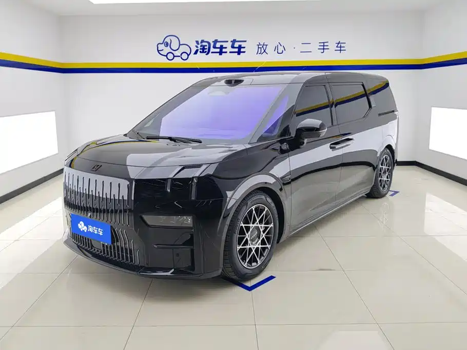 ZEEKR 009 2024 6-seat Executive AWD 108kWh