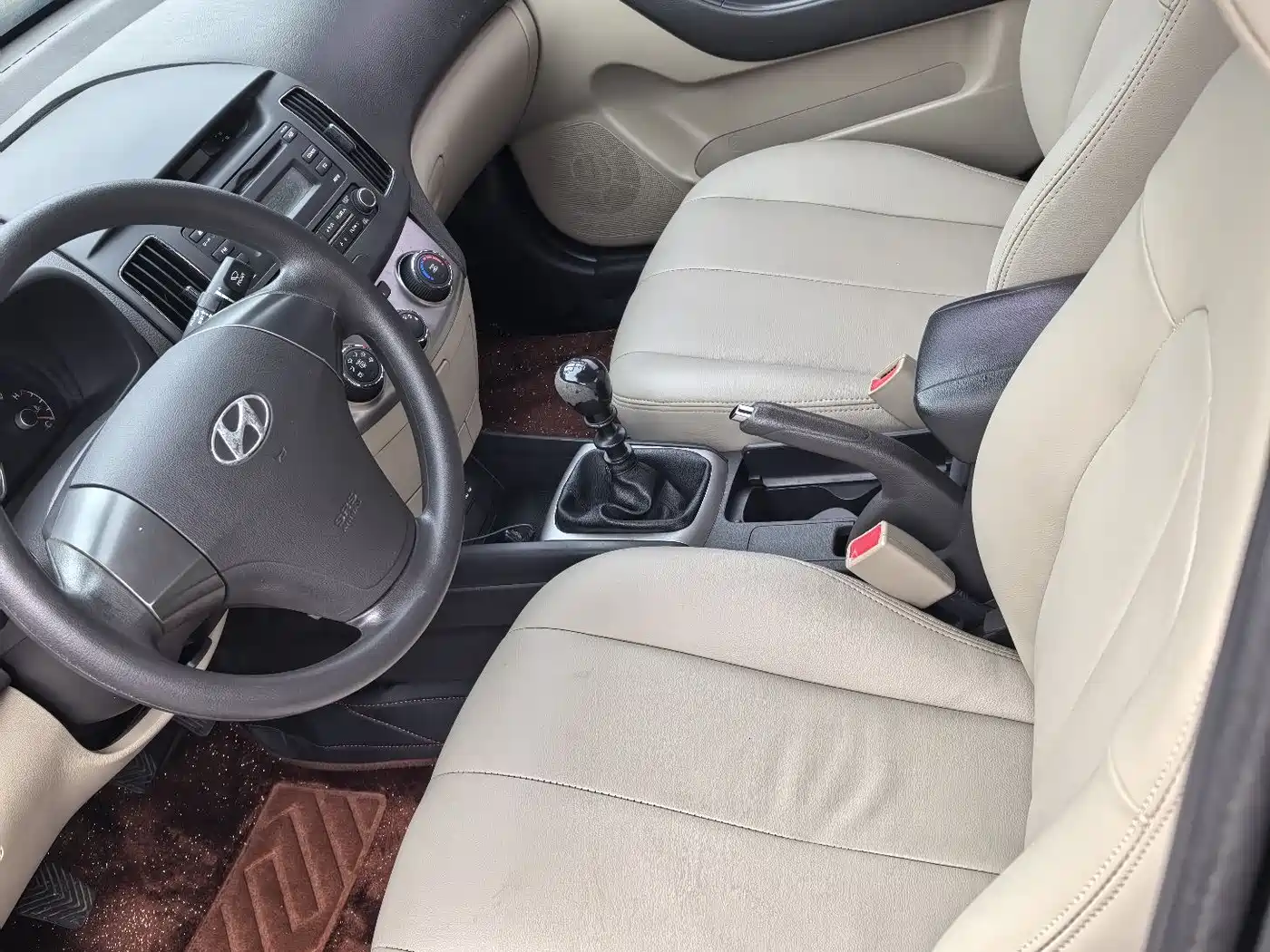 Hyundai Elantra 2011 1.6L Manual Comfort фото 4