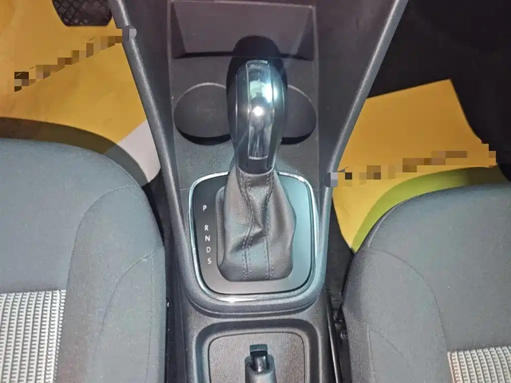 Volkswagen Polo 2016 1.4L Automatic Trend фото 14