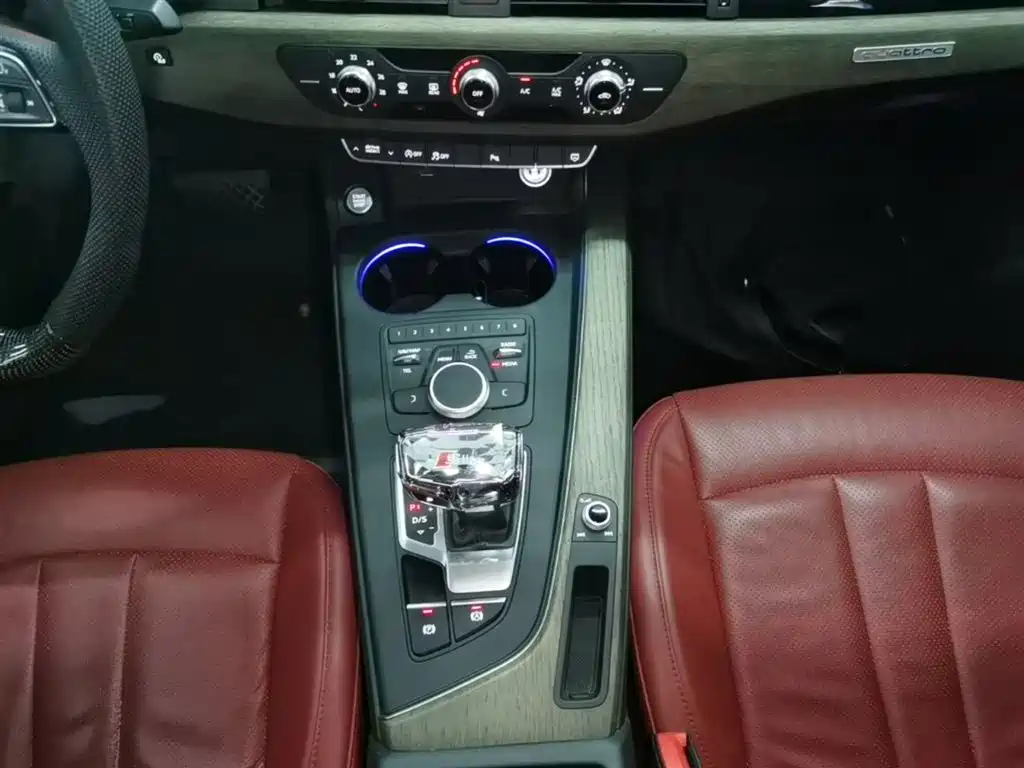 Audi A4L 2018 30th Anniversary 40 TFSI Progressive фото 14
