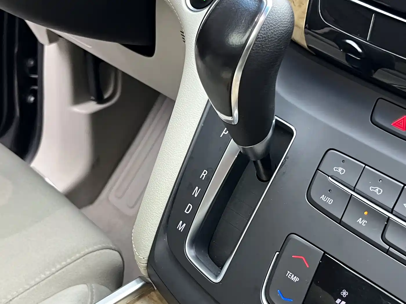 Buick GL8 2018 ES 28T Comfort Type China VI фото 13
