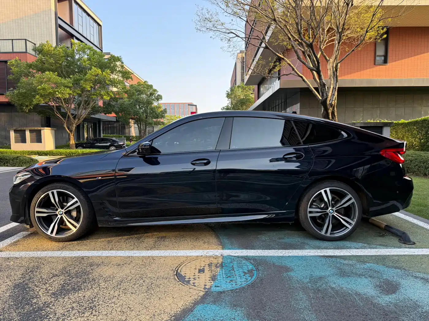 BMW 6 Series GT 2022 Model 630i M Sport Package фото 3